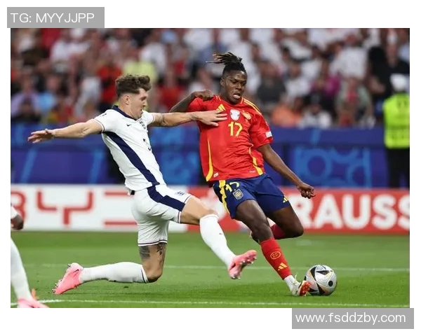 西班牙足球战术变革：深度解析防守反击新策略与球队适应性