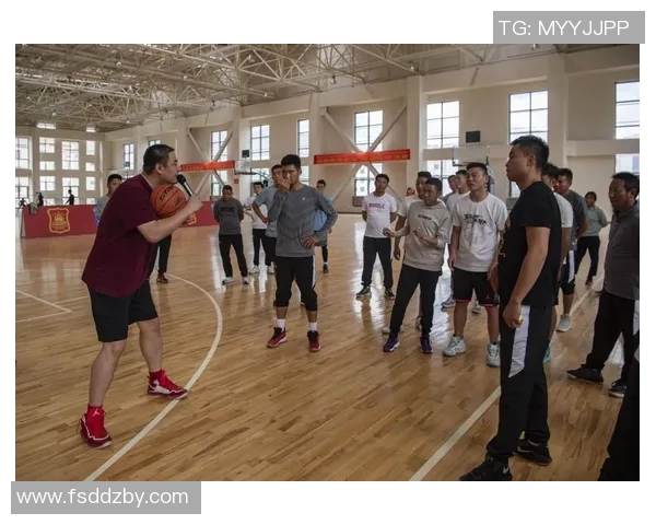 上海篮球队在锦标赛中的比赛经验与表现分析与点评